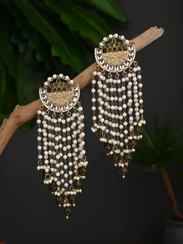 Elegant_Pearl_&_Bead_Chandelier_Earrings