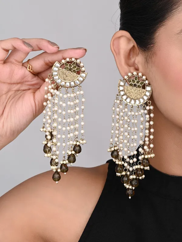 Elegant_Pearl_&_Bead_Chandelier_Earrings