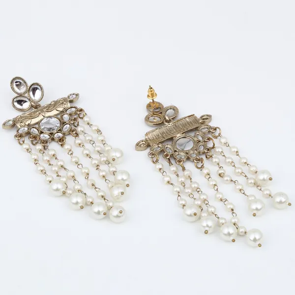 Kundan_and_Pearl_Tassel_Earrings