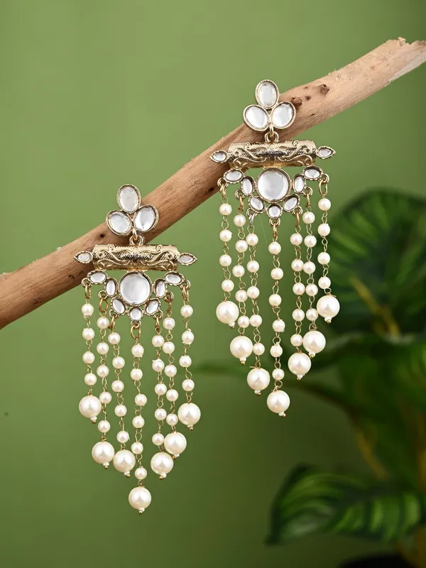Kundan_and_Pearl_Tassel_Earrings