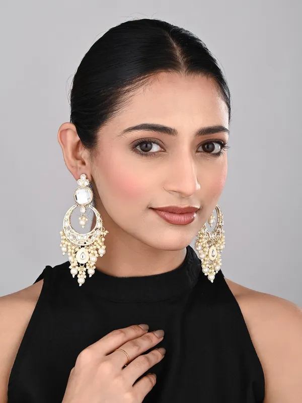 Kundan_Pearl_Chandbali_Earrings