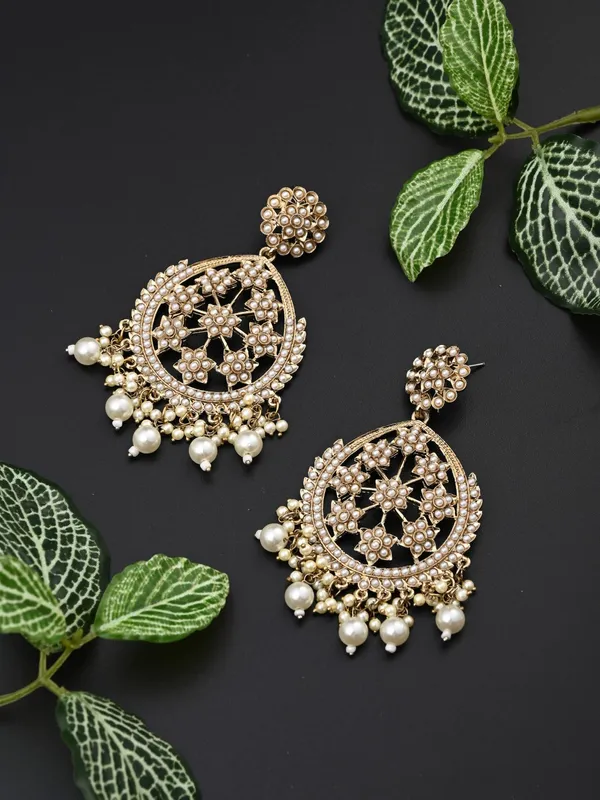 Gold-Plated_Floral_Motif_Earrings