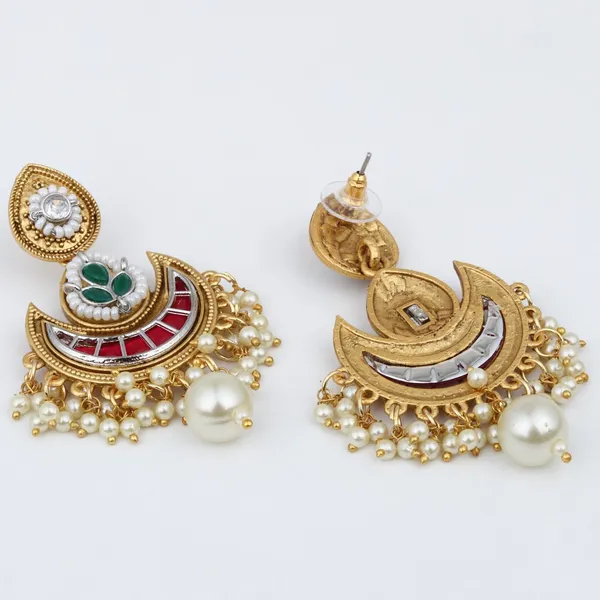 Gold-Plated_Crescent_Chandbalis