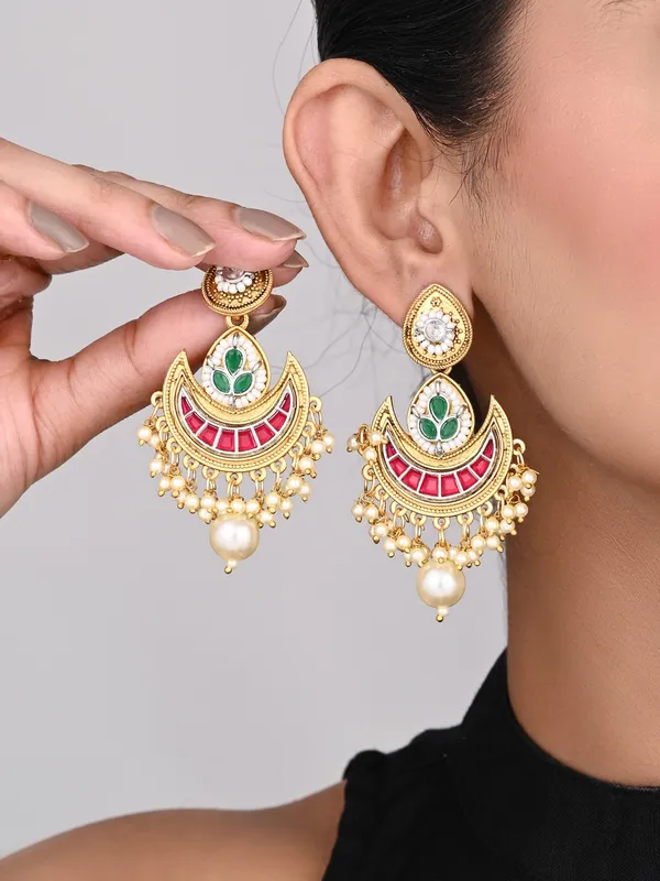 Gold-Plated_Crescent_Chandbalis