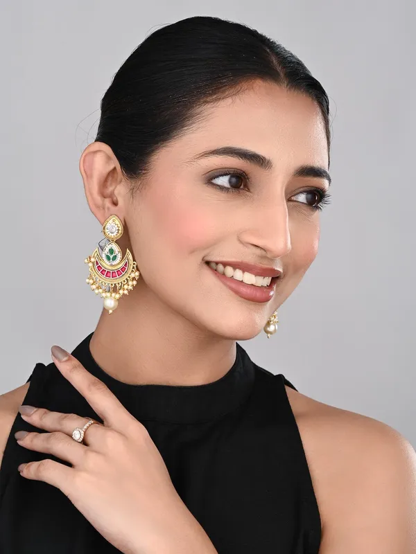 Gold-Plated_Crescent_Chandbalis