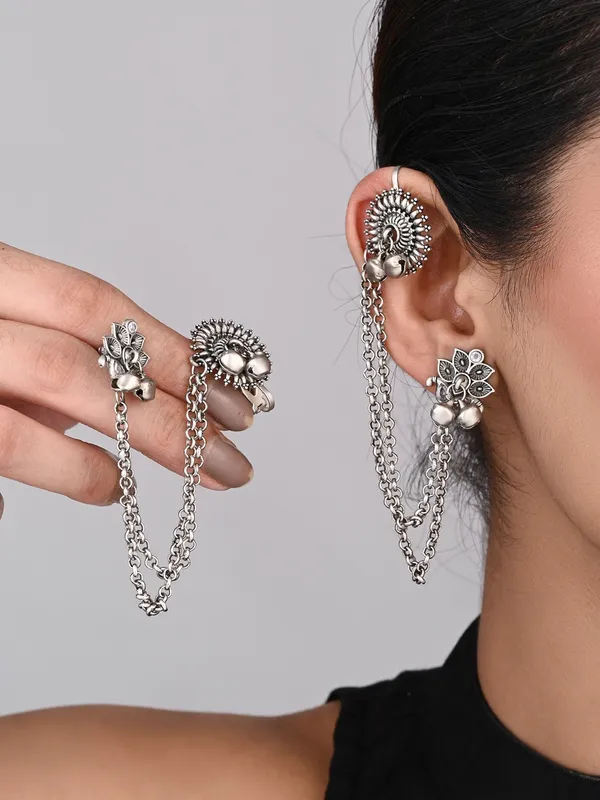 Oxidised_Silver_Ear_cuff_with_Chains