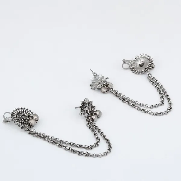 Oxidised_Silver_Ear_cuff_with_Chains
