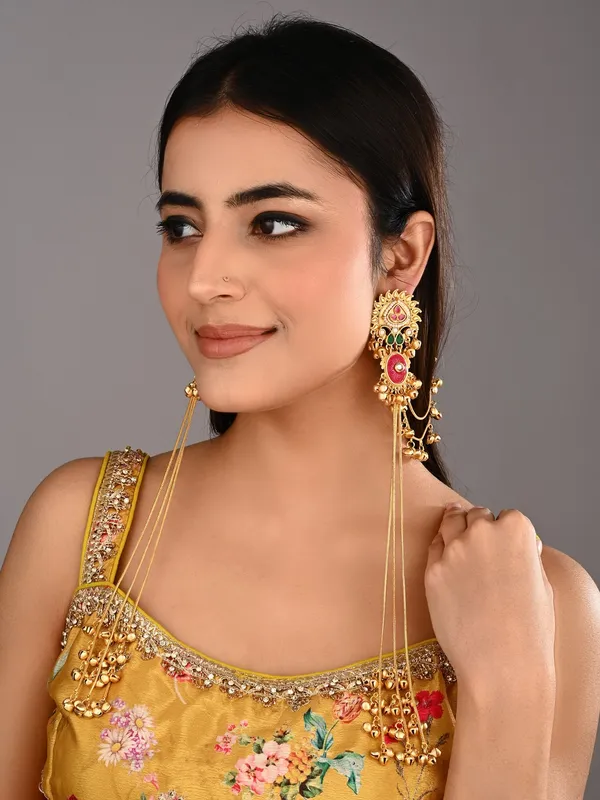Gold_plated,_long_Kashmiri_earring_with_Ear_chains