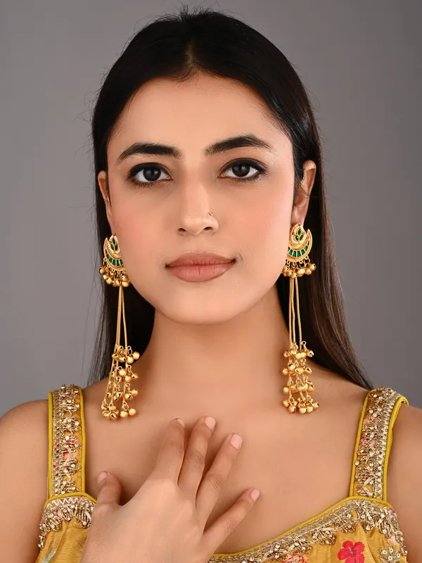 Crescent_Moon_Jhumka_Earrings