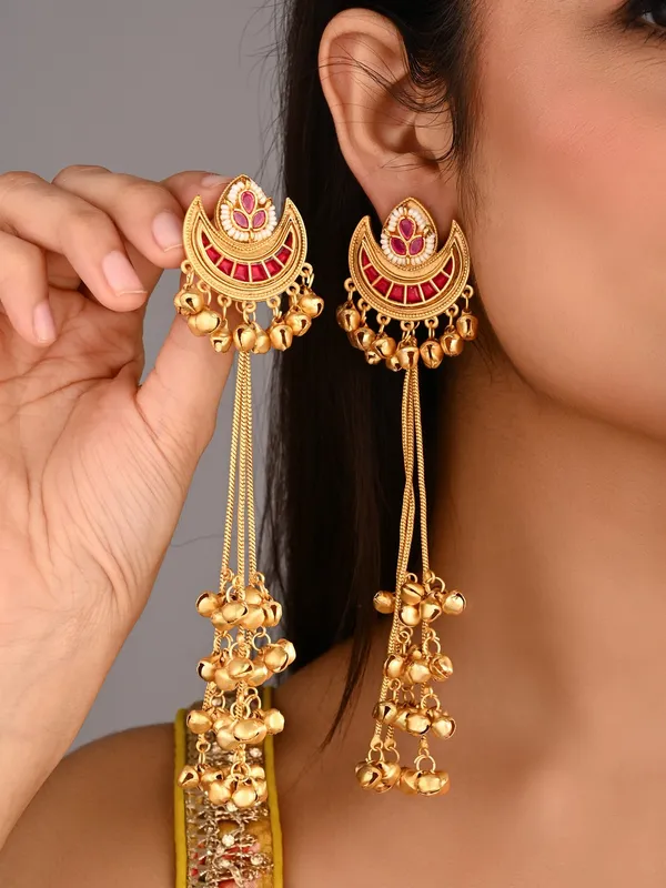 Crescent_Moon_Jhumka_Earrings