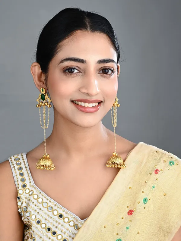 Emerald_Green_Temple_Jhumka_Earrings_with_Chain_Tassels