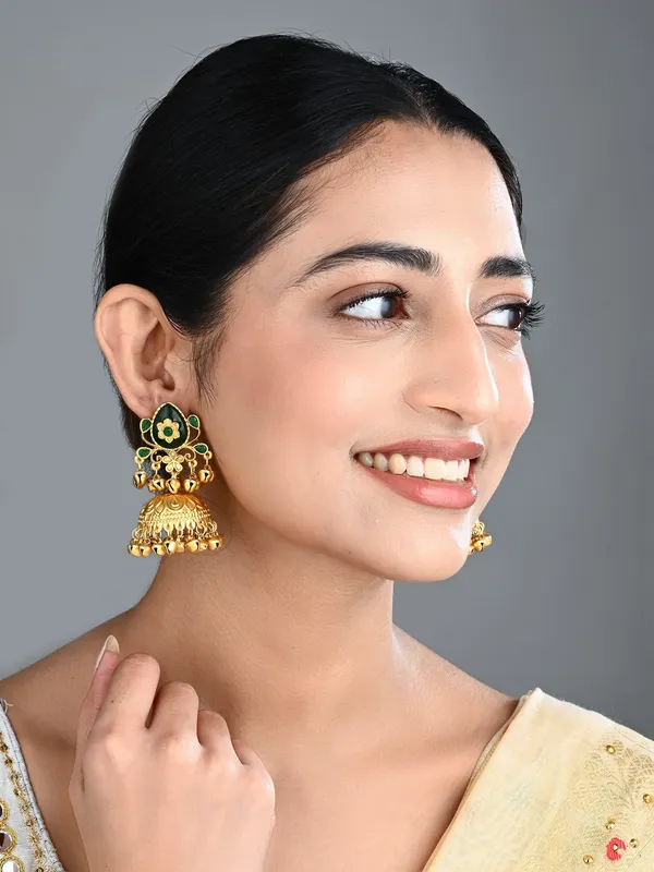 Temple_Jhumka_Earrings_With_Ghungroo_Drops
