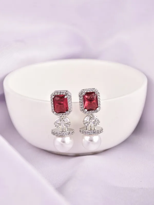 Crystal_Halo_Pearl_Drop_Earrings