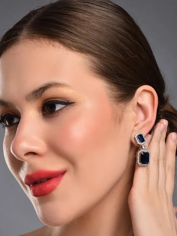 Dual_Rectangle_Crystal_Drop_Earrings