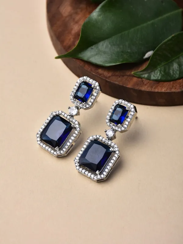 Dual_Rectangle_Crystal_Drop_Earrings