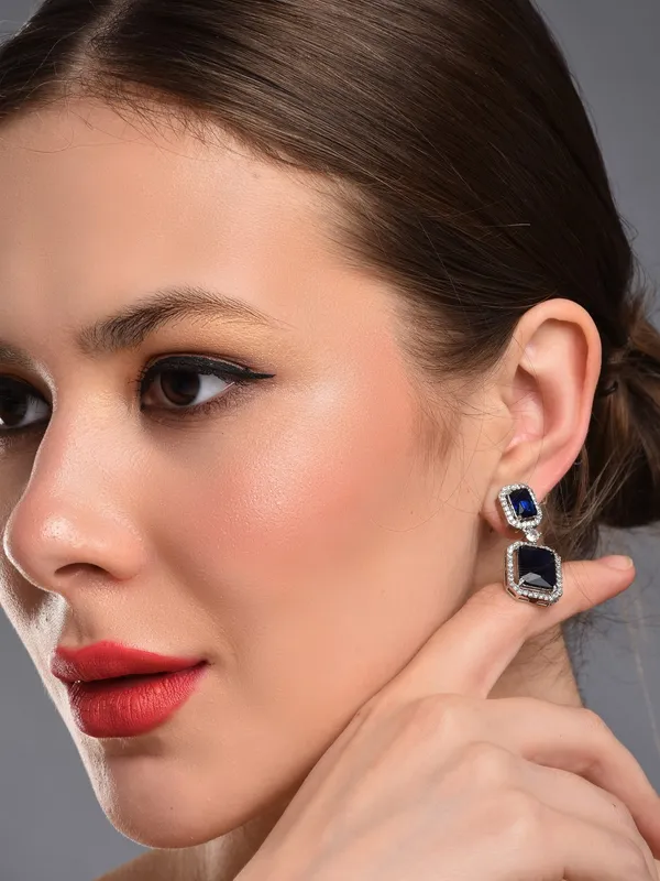 Dual_Rectangle_Crystal_Drop_Earrings