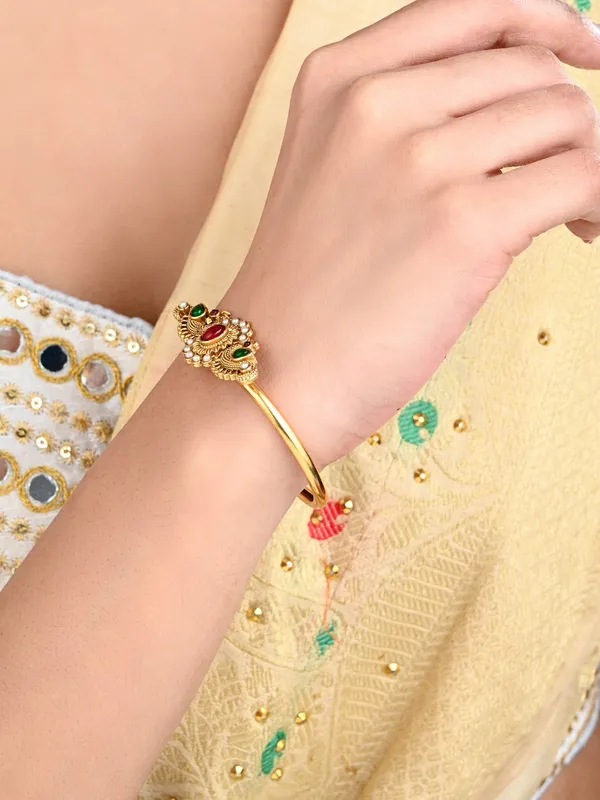 Antique_Gold_Kundan_Adjustable_Bracelet