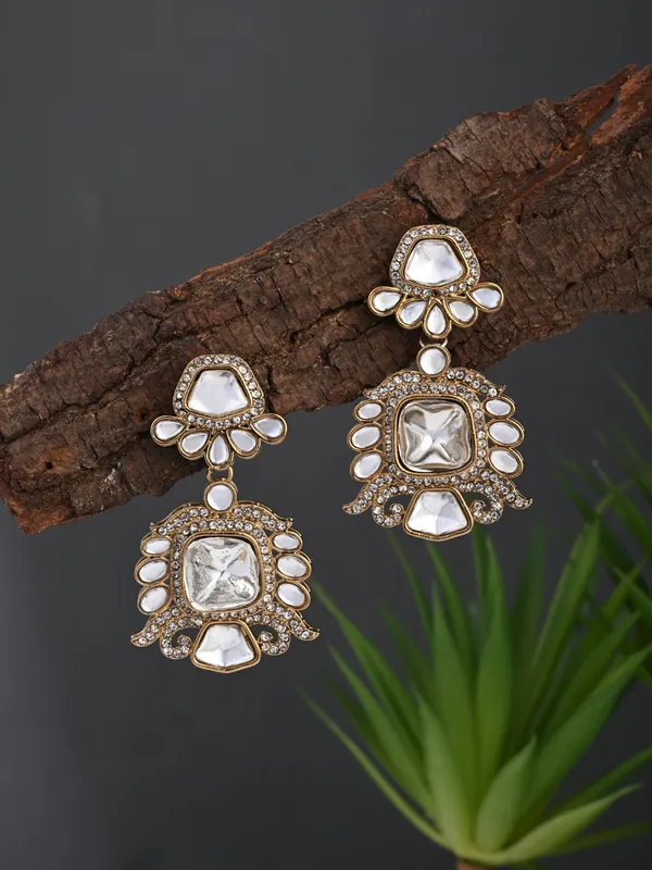 Gold_plated_kundan_Drop_Earrings
