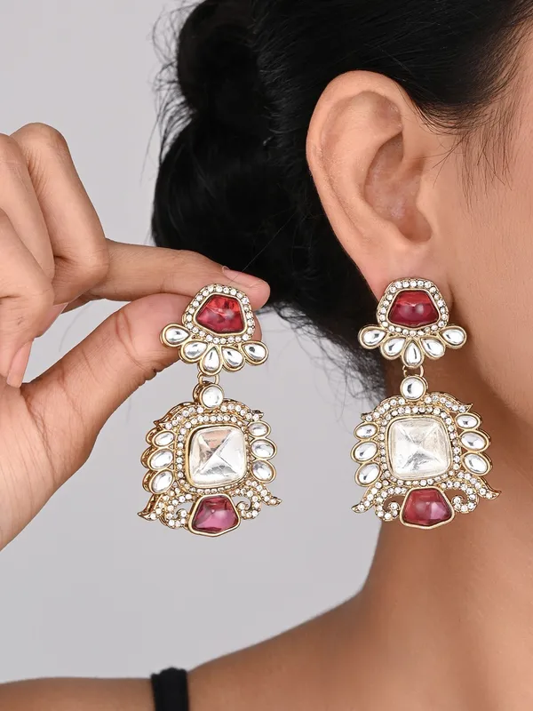 Gold_plated_kundan_Drop_Earrings