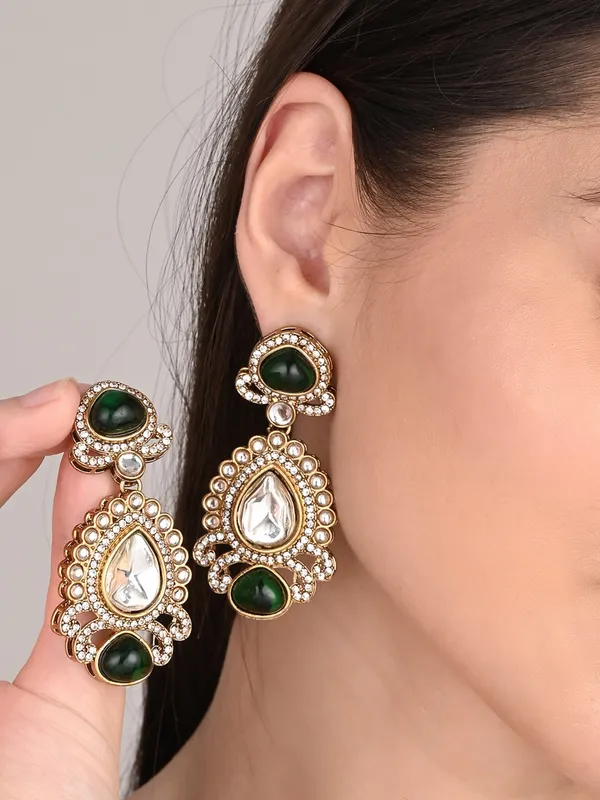 Gold_plated_kundan_Pear_shaped_Drop_Earrings