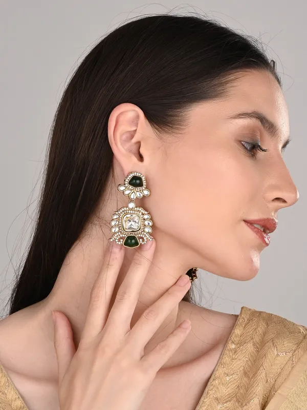 Gold_plated_kundan_Pear_shaped_Drop_Earrings
