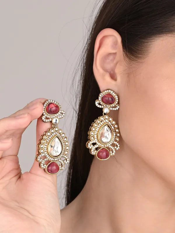 Gold_plated_kundan_Pear_shaped_Drop_Earrings
