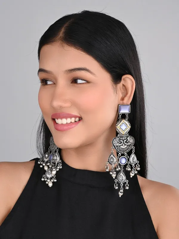 Silver_oxydised_lightweight_long_Drop_Earring