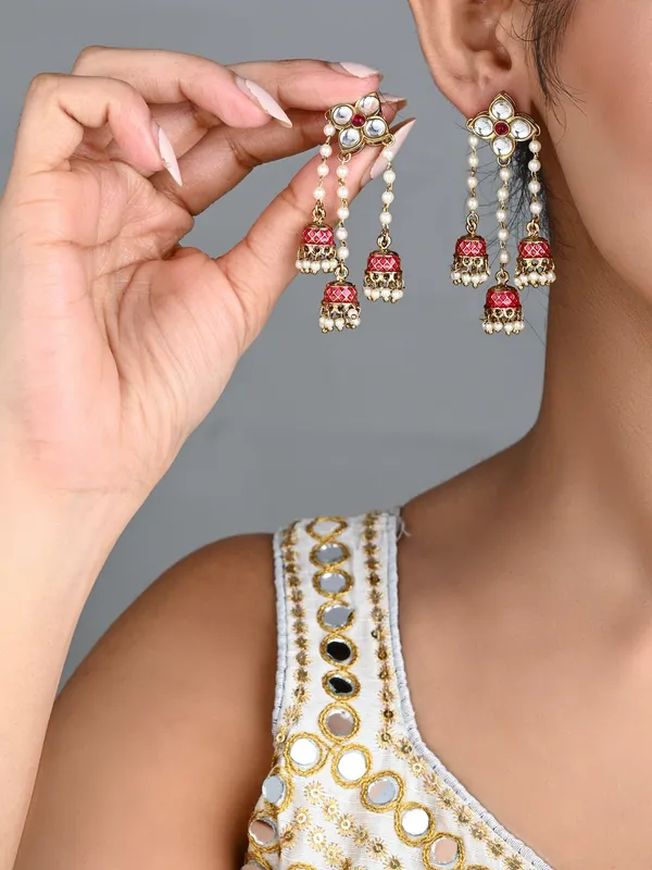 Kundan_Pearl_Tassel_Statement_Earrings