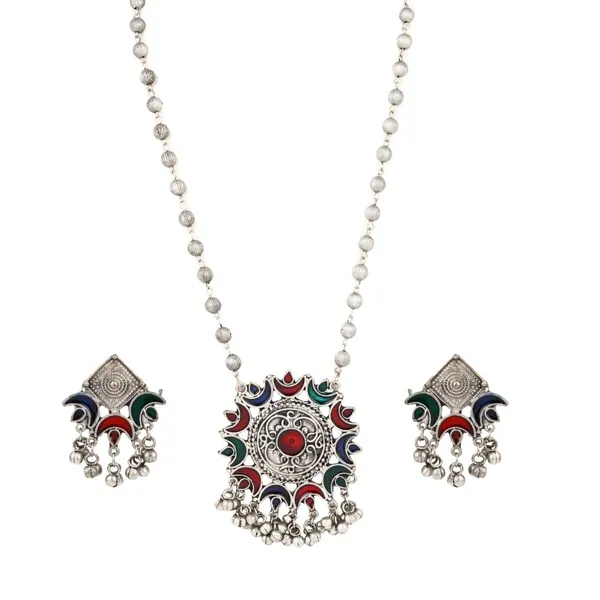 Silver_Oxydised_Finish_Circular_Pendant_Necklace_Set_With_Colourful_Meenakari