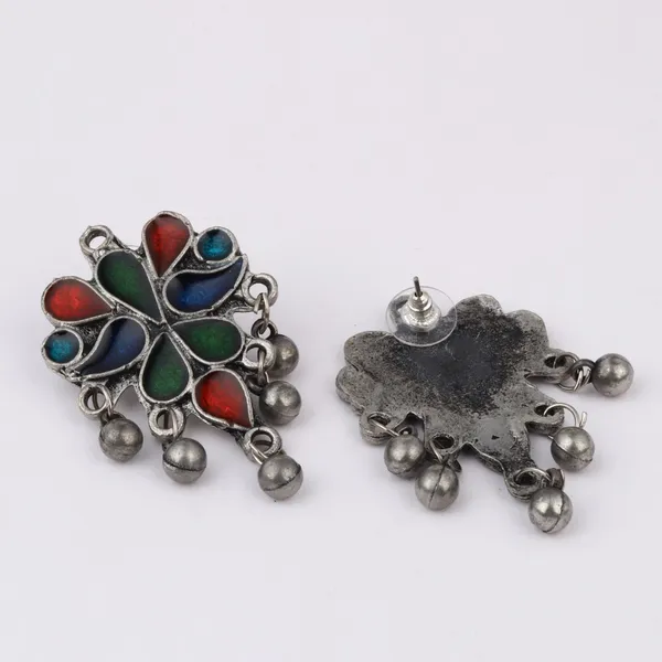 Silver_Oxydised_Finish_Pendant_Necklace_Set_With_Colourful_Meenakari