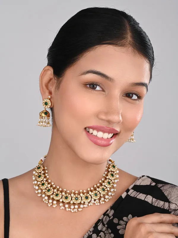 Gold_Plated_Kemp_Stone_Necklace_Set_With_Jhumka_Earrings