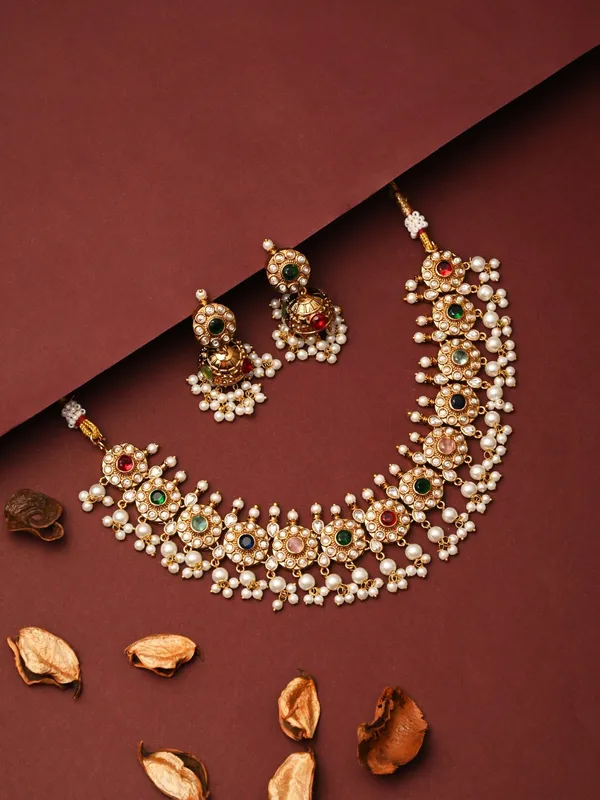 Gold-Plated_Kemp_Stone_Necklace_Set_with_Jhumka_Earrings
