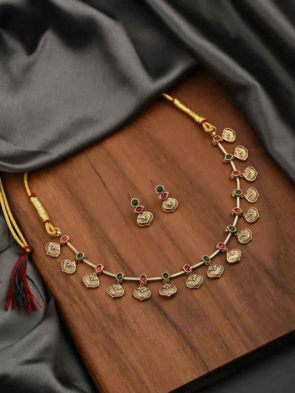 Gold_Plated_Delicate_Necklace_Set