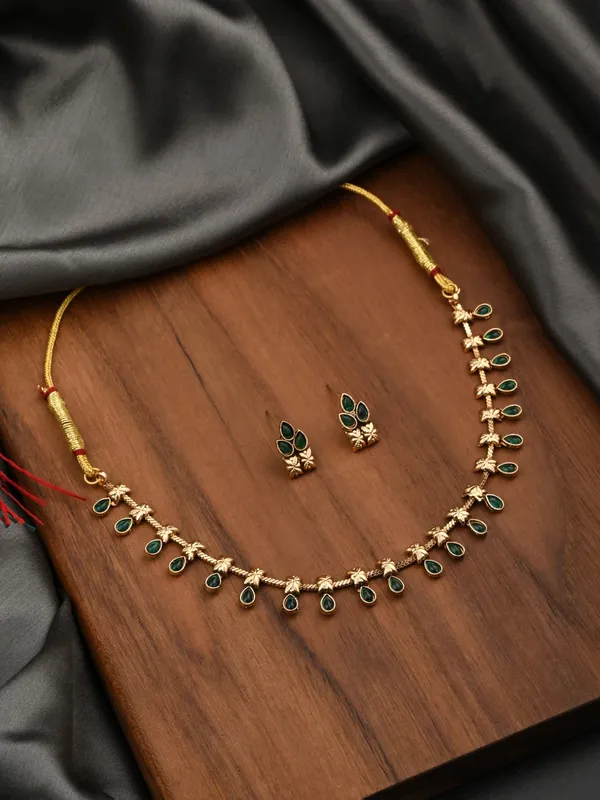 Gold_Plated_Delicate_Green_stone_Necklace_Set