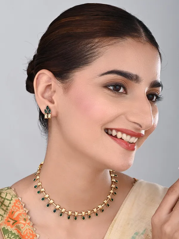 Gold_Plated_Delicate_Green_Stone_Necklace_Set