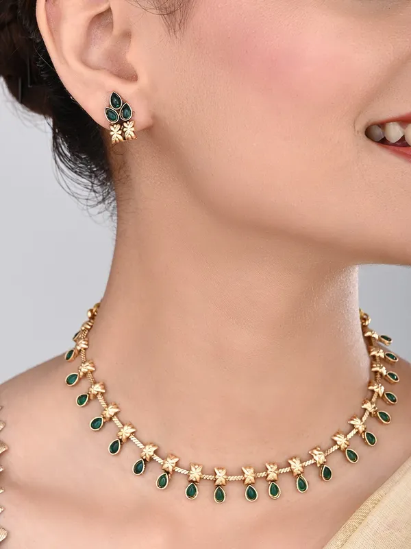 Gold_Plated_Delicate_Green_Stone_Necklace_Set