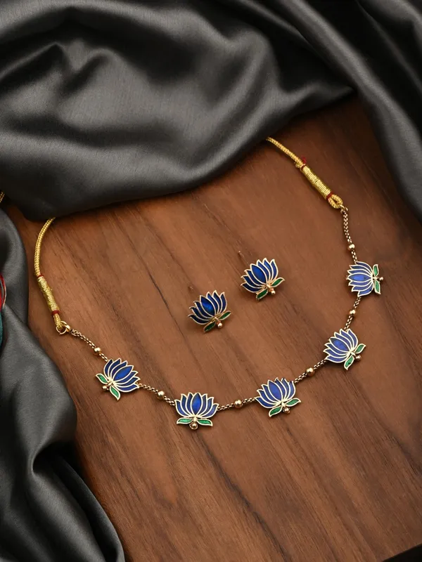 Gold_Plated_Delicate_Lotus_Necklace_Set