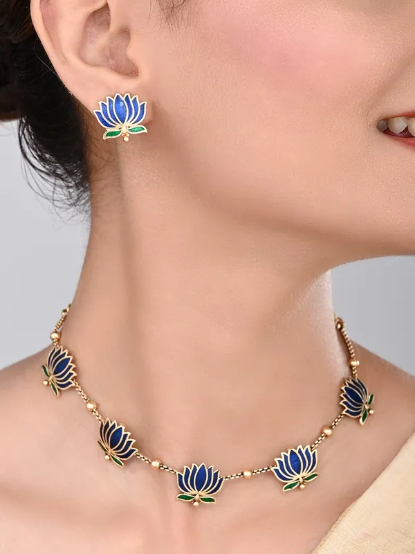 Gold_Plated_Delicate_Lotus_Necklace_Set