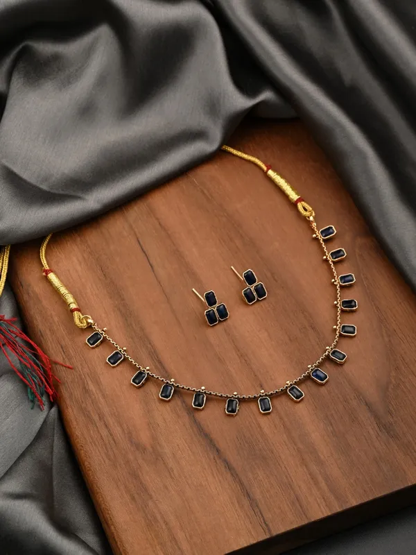 Gold_Plated_Delicate_Necklace_Set