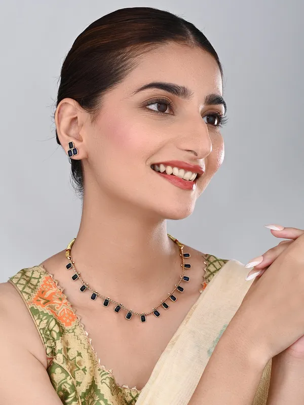 Gold_Plated_Delicate_Necklace_Set
