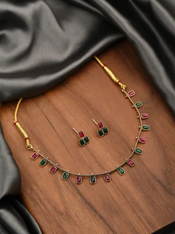 Gold_Plated_Delicate_Necklace_Set