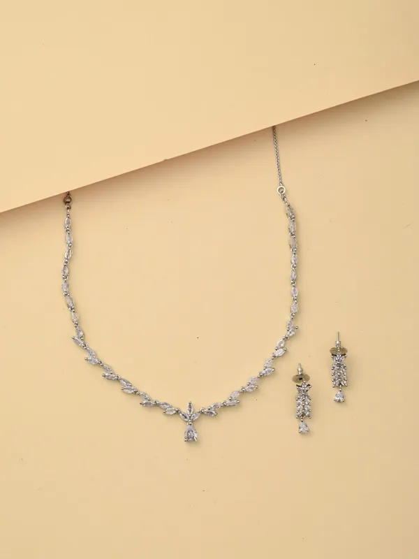 Silver-Tone_Teardrop_Necklace_Set
