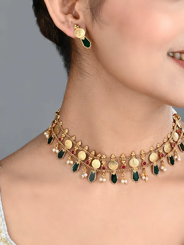 Antique_Gold_Kundan_Floral_Necklace_Set_with_Bead_Drops