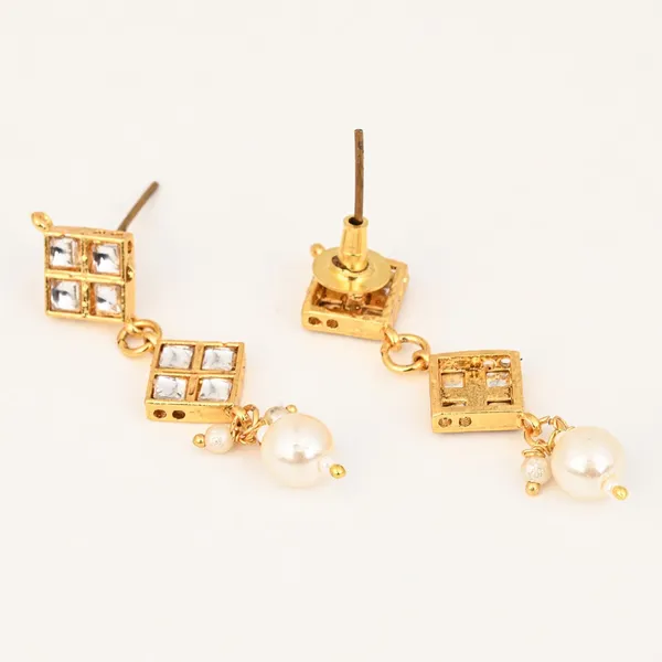 Elegant_Kundan_Collar_Necklace_Set