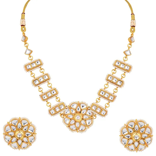 Kundan_Choker_Necklace_Set_with_Stud_Earrings