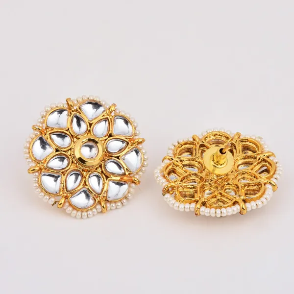 Kundan_Choker_Necklace_Set_with_Stud_Earrings