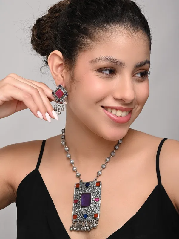 Silver_Oxydised_finish_Pendant_necklace_set
