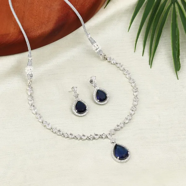 Sparkling_Blue_Teardrop_Necklace_Set