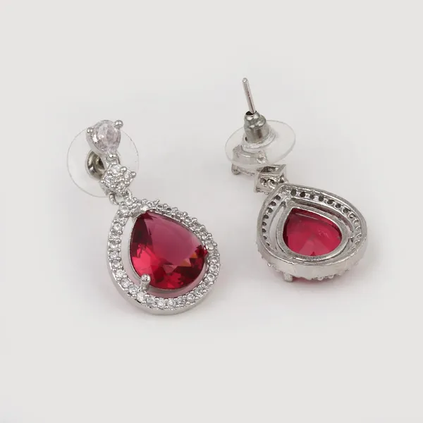 Sparkling_Red_Teardrop_Necklace_Set