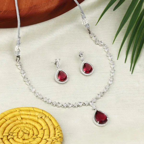 Sparkling_Red_Teardrop_Necklace_Set